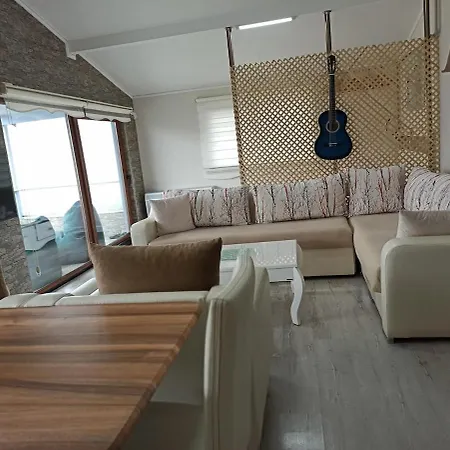 Unique View, Cozy Attic - Roof 伯萨
